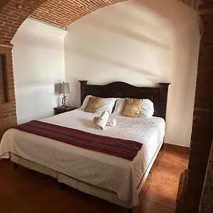 casa-dos-tierras.guatemalaantiguahotels.com/